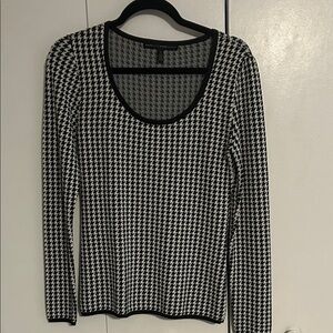 Chic Houndstooth Women's Top